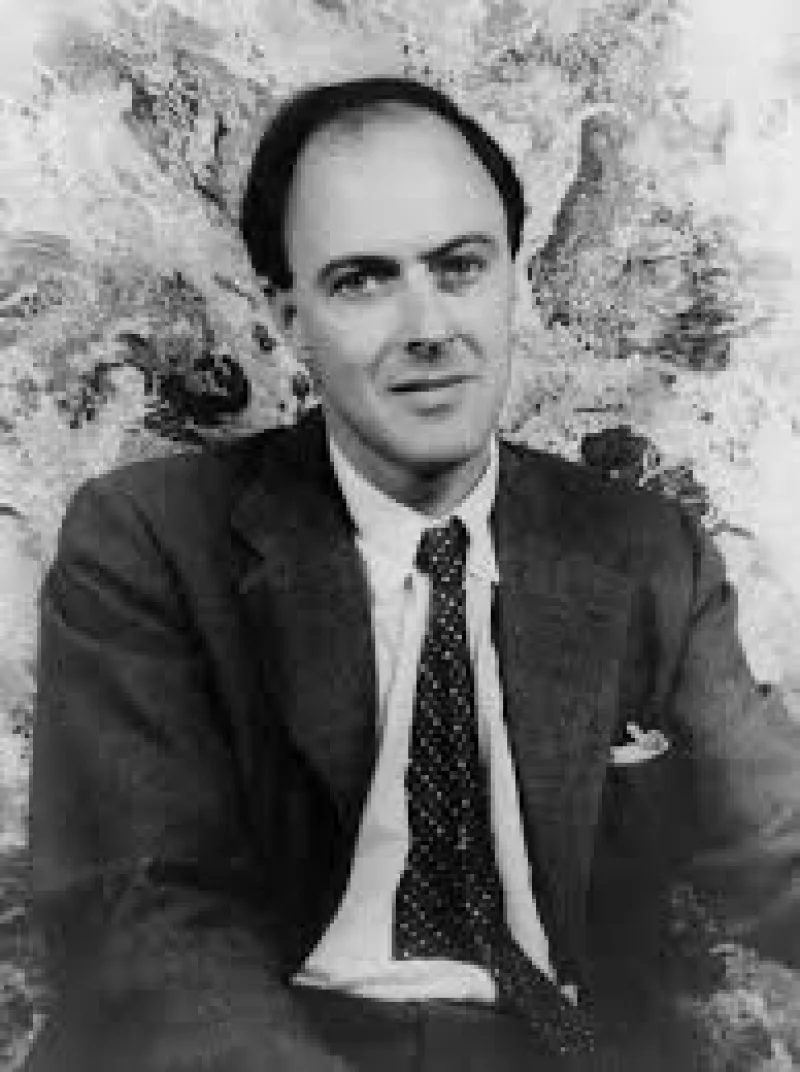 Roald Dahl Biography