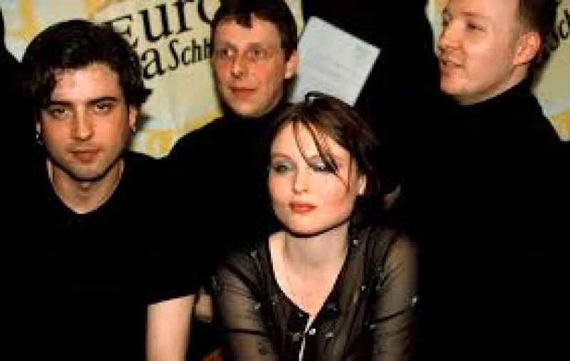Sophie Ellis-Bextor (Theaudience)