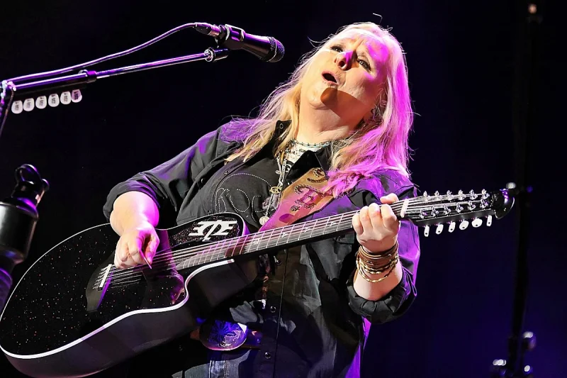 Melissa Etheridge Biography