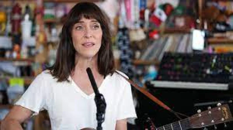 Leslie Feist (Broken Social Scene)