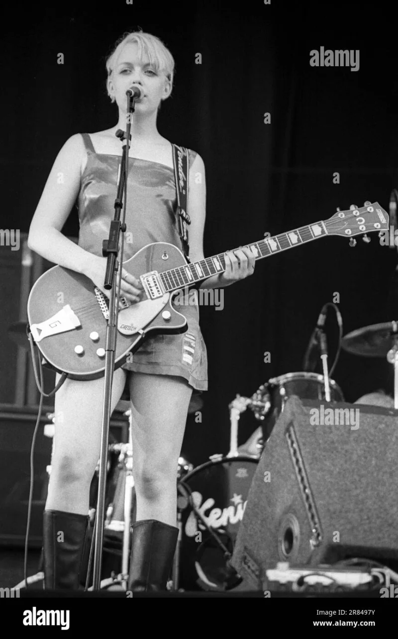Lauren Laverne (Kenickie)