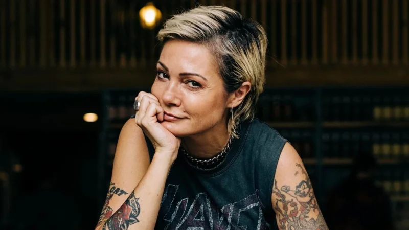 Sarah McLeod (The Superjesus)