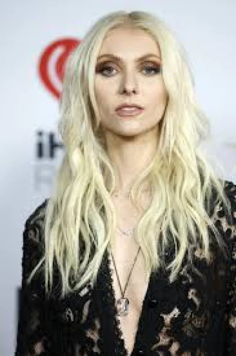 Taylor Momsen