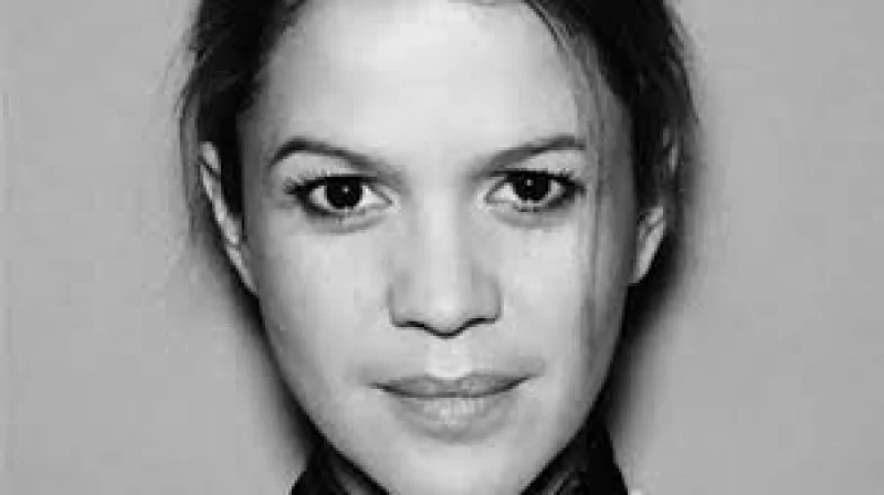 Lisa Moorish