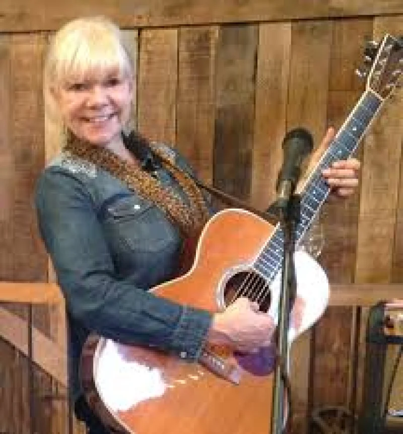 Diana Quinn Biography