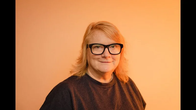 Emily Saliers (Indigo Girls) Biography