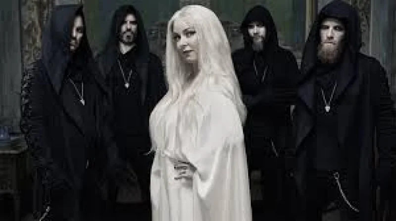 Heidi Parviainen (Amberian Dawn, Dark Sarah)