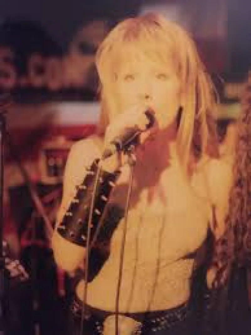 Jenny Warren (The Iron Maidens)