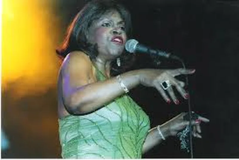 Maxine Brown Biography