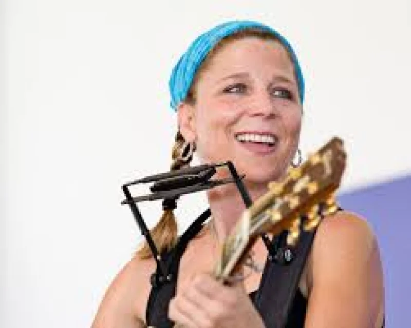 Terri Hendrix