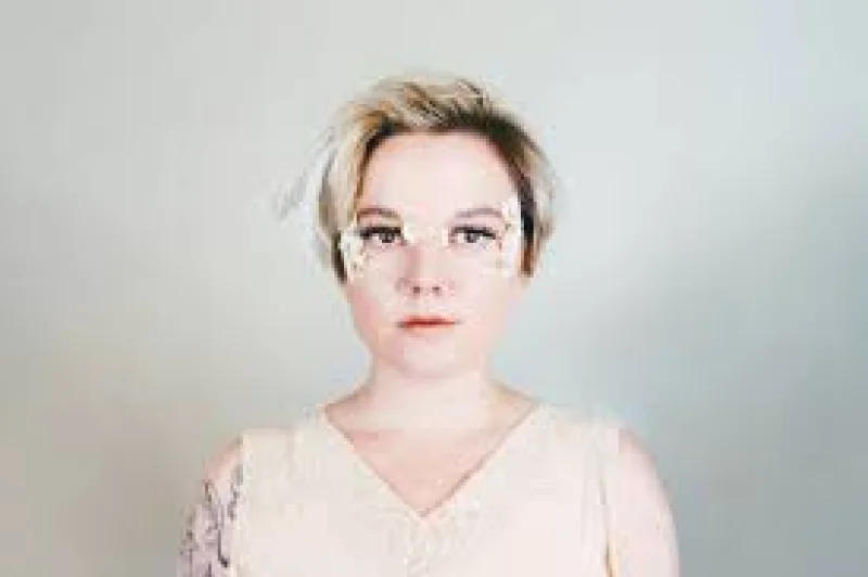 Lydia Loveless Biography