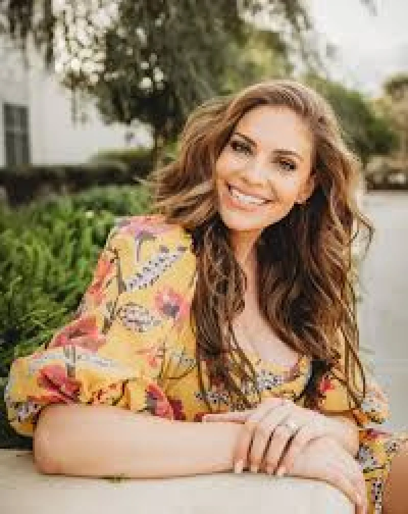 Sarah Marince Biography