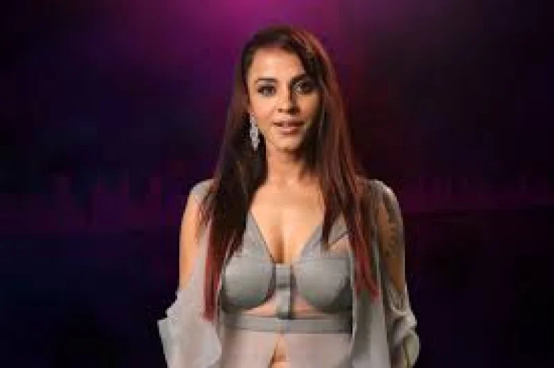 Manasi Scott Biography
