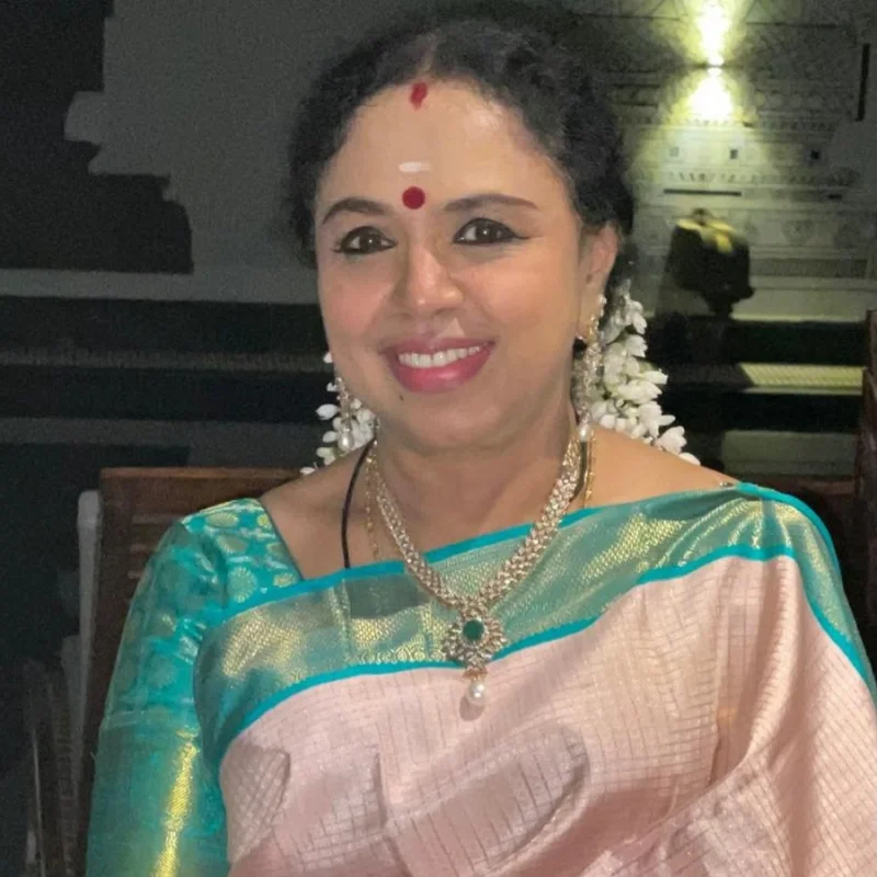 Sudha Ragunathan Biography