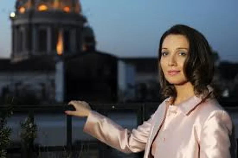 Carly Paoli