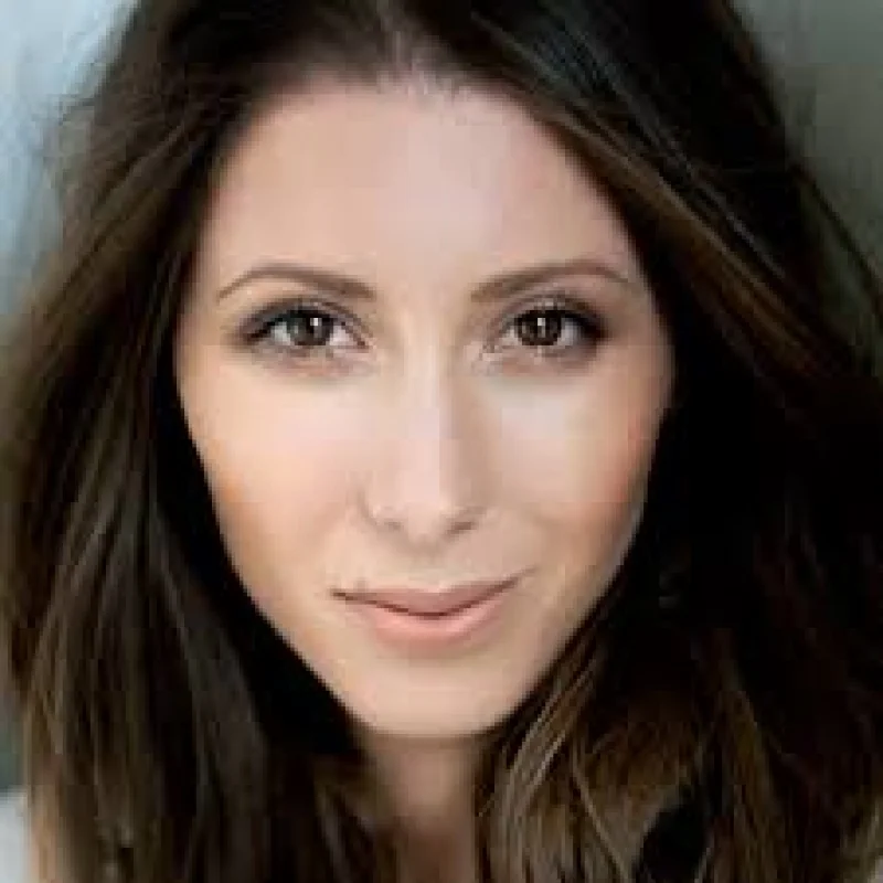 Lizzie Marvelly Biography