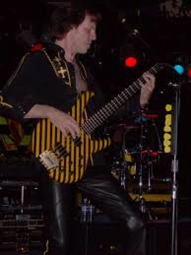 Tim Gaines Biography