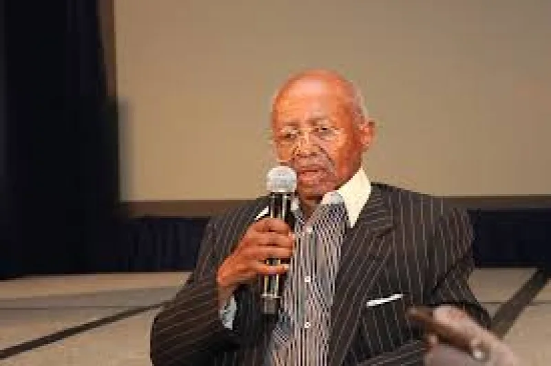Roy L. Clay Sr. Biography